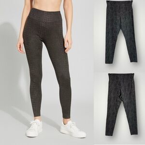 Yummie By Heather Thomson Leggings Size Large Croc Printed Lycra Fitted